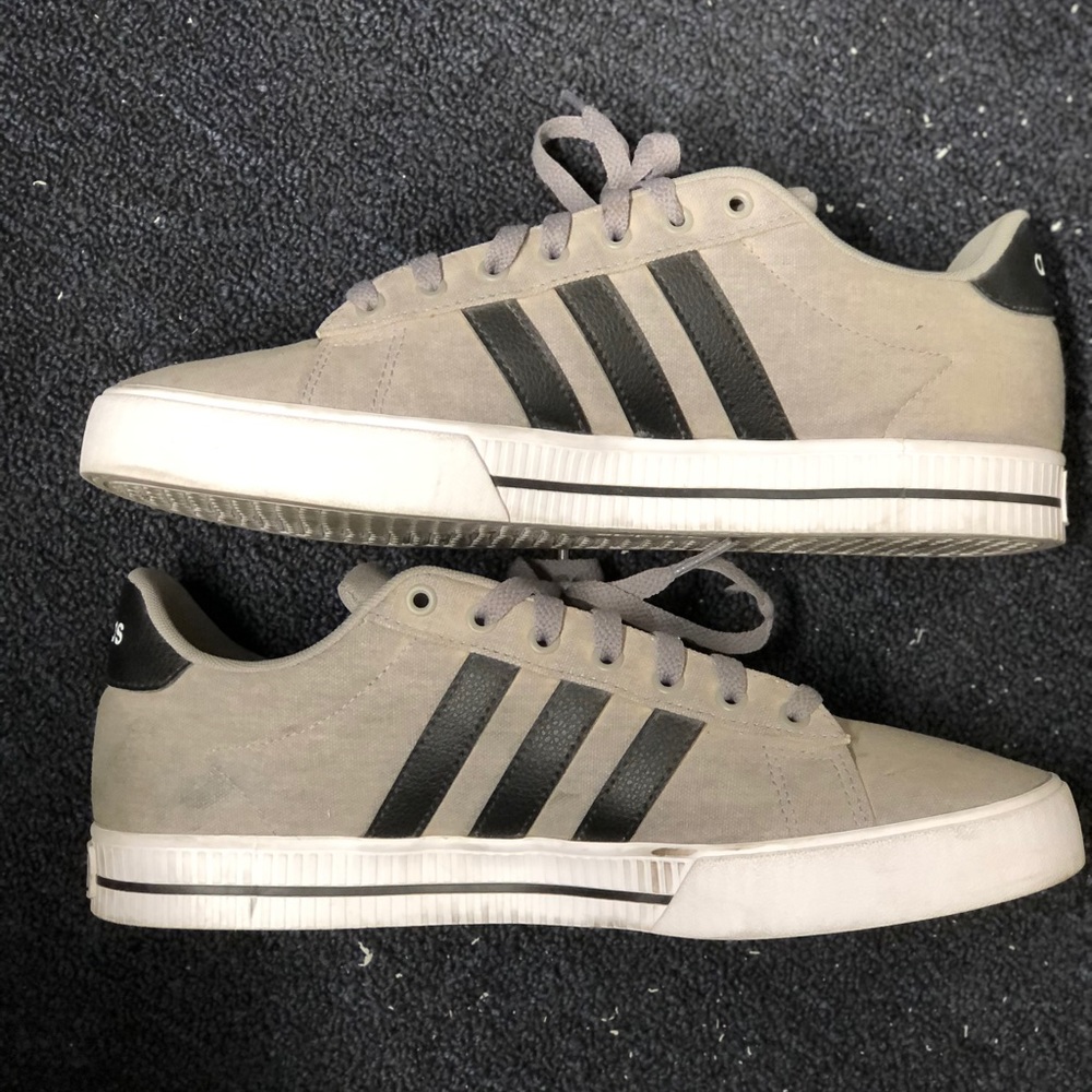 adidas Daily 3.0 Sneakers, Size: 10.5, Med Grey